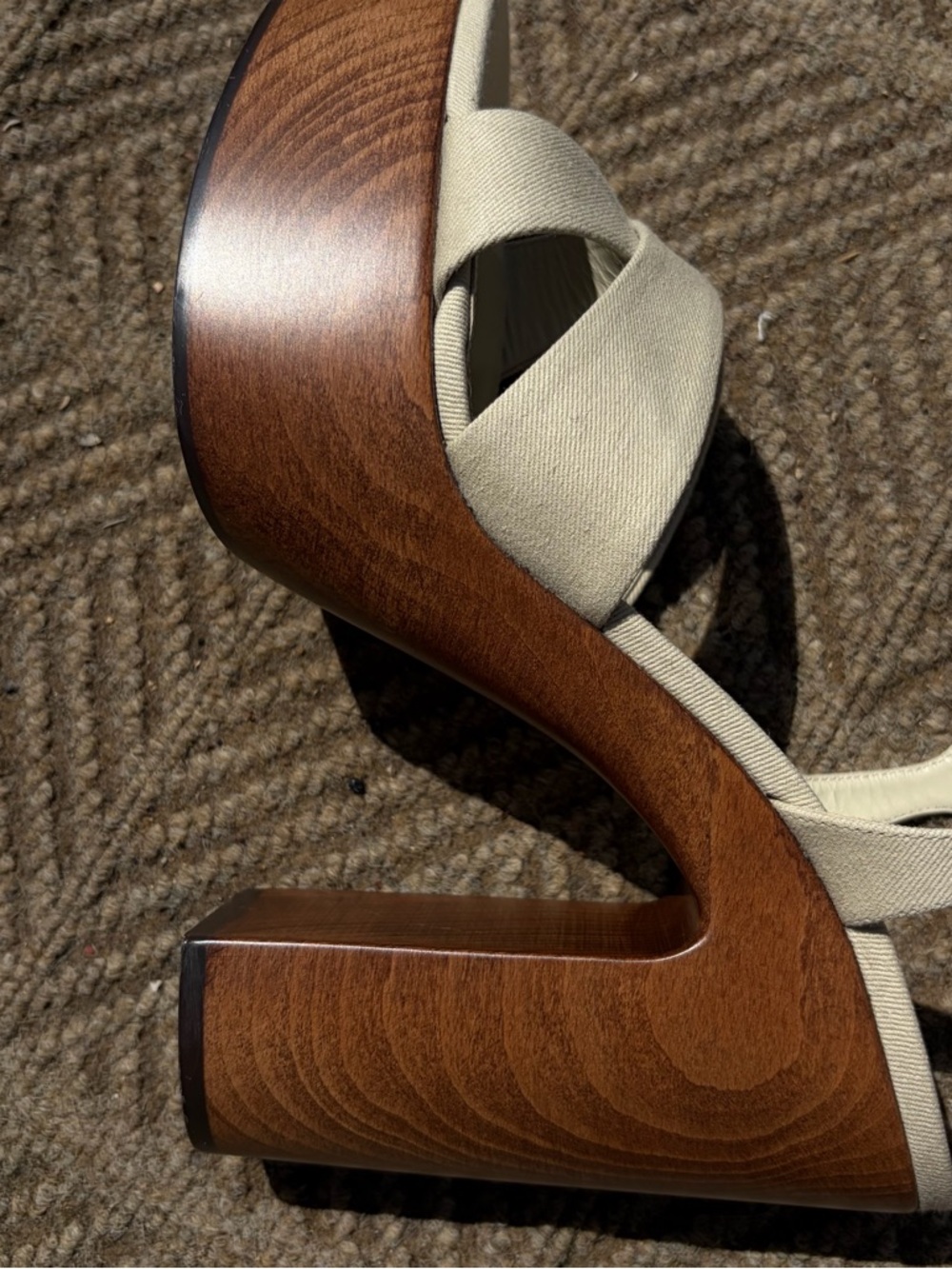 Saint Laurent Cream Leather Platform Sandal with Wood-Effect Heel - Picture 10 of 15